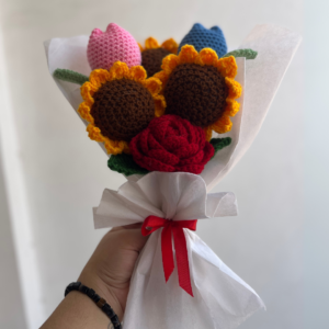 The Classic One - Crochet Bouquet