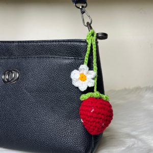 Picnic Date – Daisy & Strawberry Charm