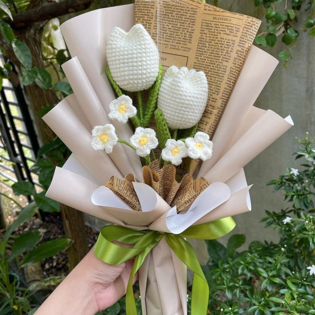 From the 90's – Crochet Tulip Bouquet